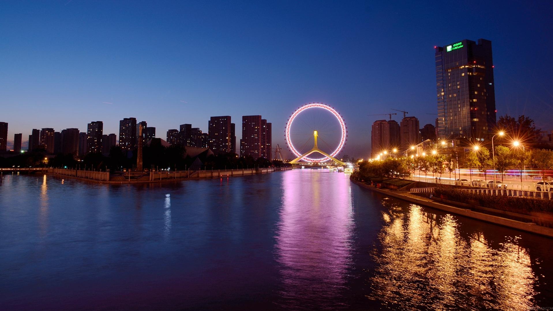 民国烟雨下的独白